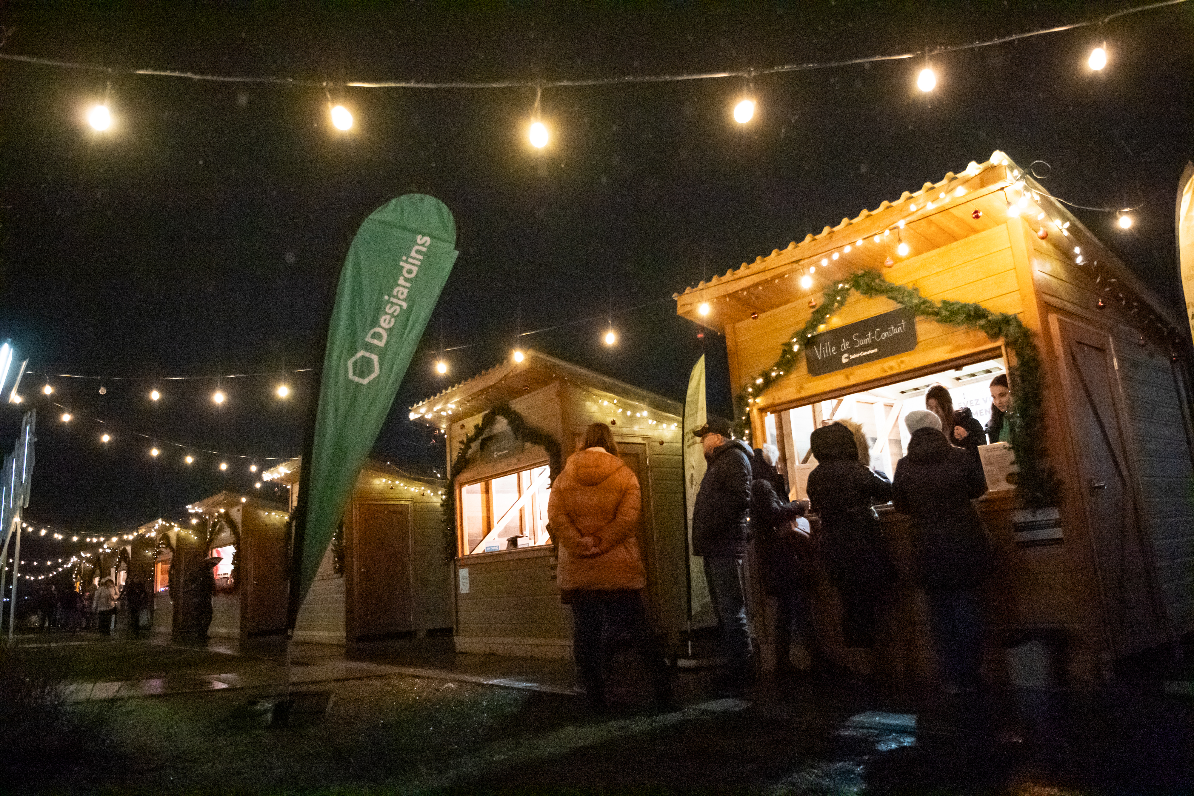 010-MARCHE_DE_NOEL_2023.jpg (9.52 MB)