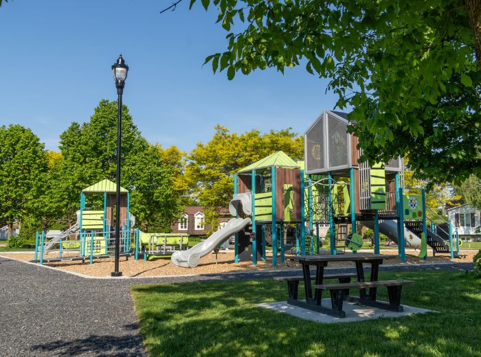 Inauguration des nouveaux modules de jeux au parc Levasseur
